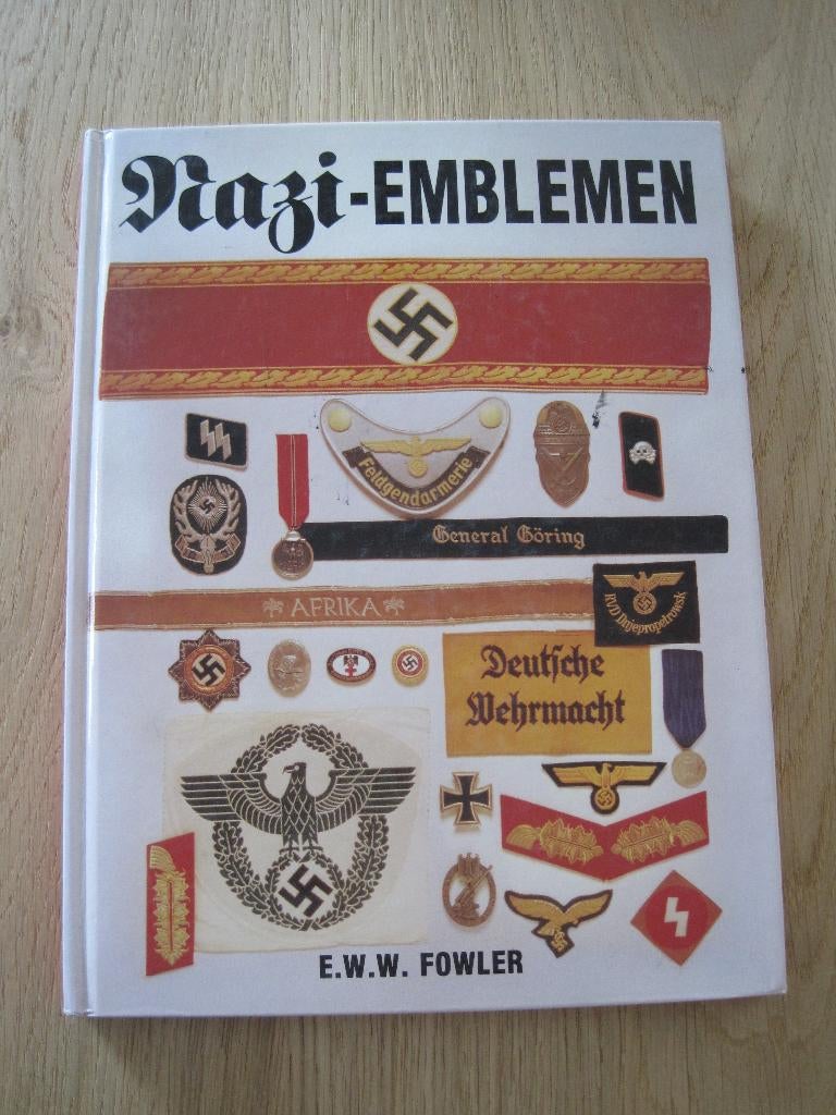 nazi emblemen, Ophalen of Verzenden, Overige soorten, Duitsland, Boek of Tijdschrift