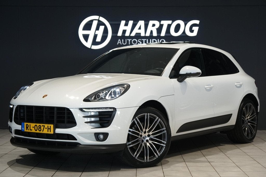 Porsche Macan 2.0 + PANORAMADAK / LUCHTVERING / 21" TURBO /, Auto's, Porsche, Automaat, Gebruikt, 4 cilinders, Wit
