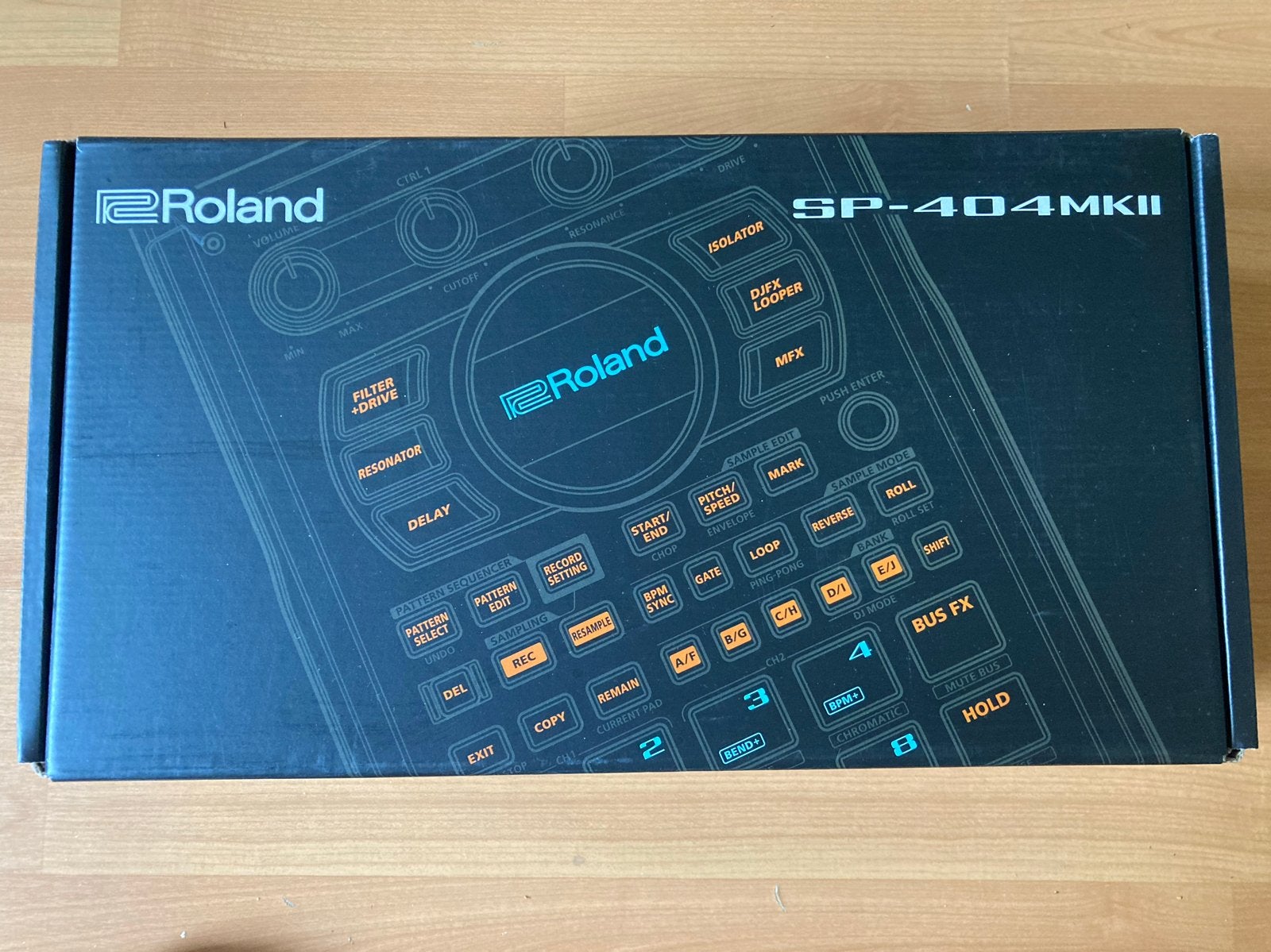 Roland SP-404 MKII Sampler - Praktisch Nieuw in doos + case, Muziek en Instrumenten, Ophalen of Verzenden, Zo goed als nieuw, Roland