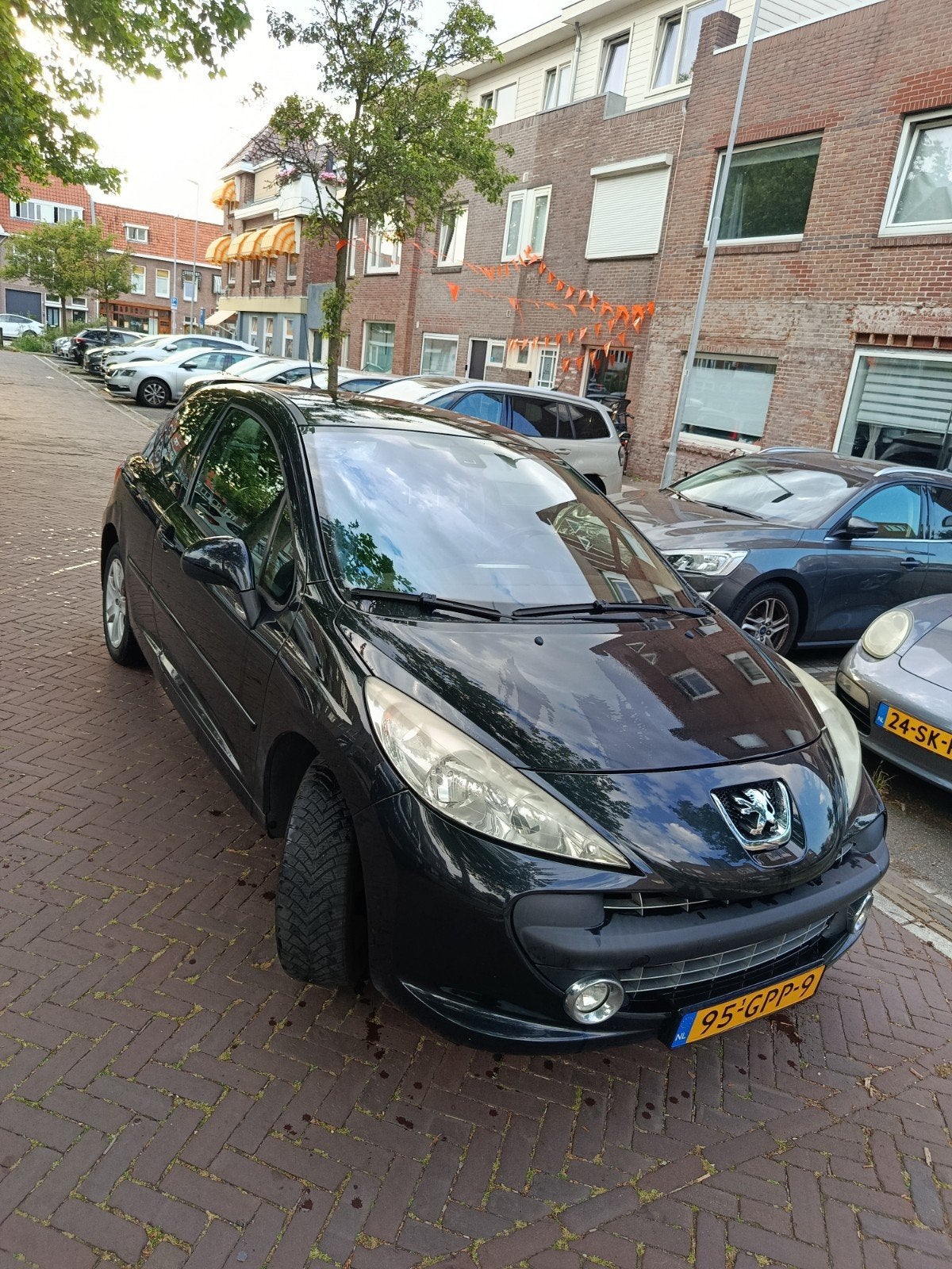 Peugeot 207 1.6 16V 3DRS 2008 Zwart, Auto's, Voorwielaandrijving, Zwart, 4 cilinders, Zwart