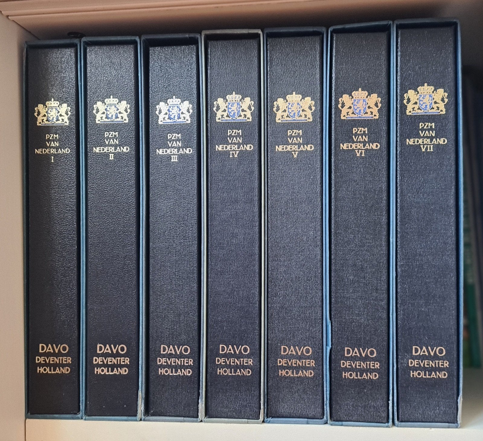 Postzegelmapjes 1 t/m 255b en 7 Davo albums, alles postfris, Ophalen of Verzenden, Postfris