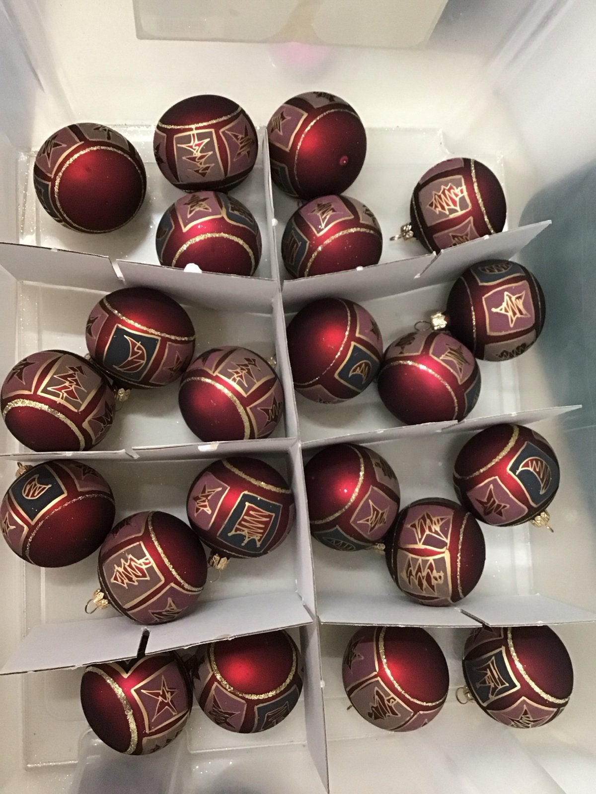 57 stuks Bordeaux rode glaze versiering voor in de boom, Ophalen of Verzenden, Zo goed als nieuw