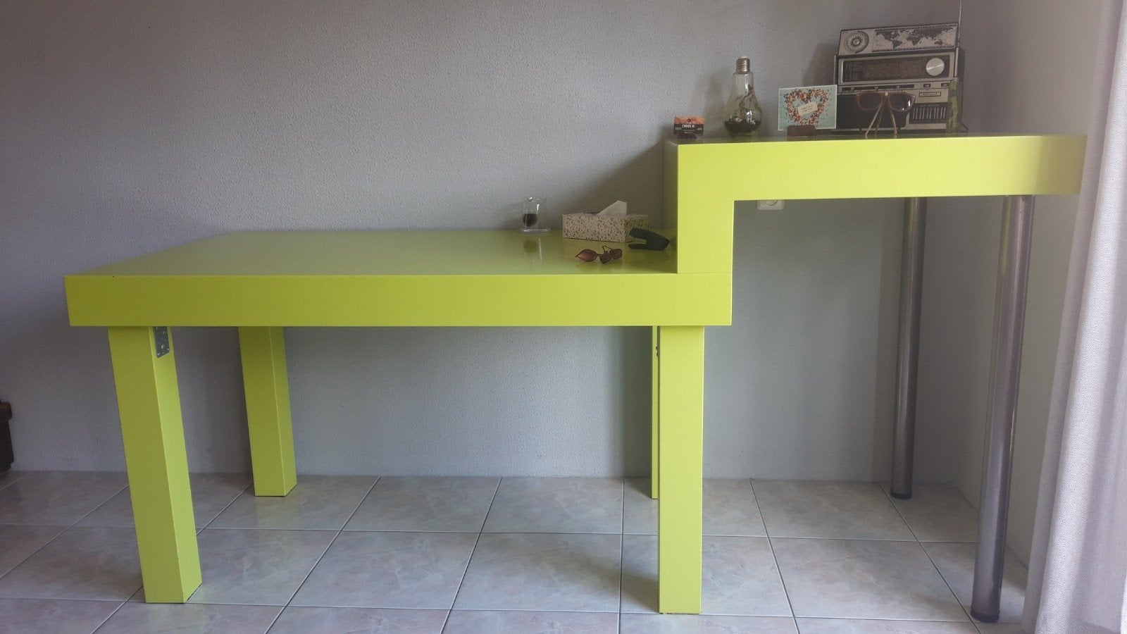 Fris groen gespoten MDF stazittafel, Overige materialen, Gebruikt, Rechthoekig, 50 tot 100 cm