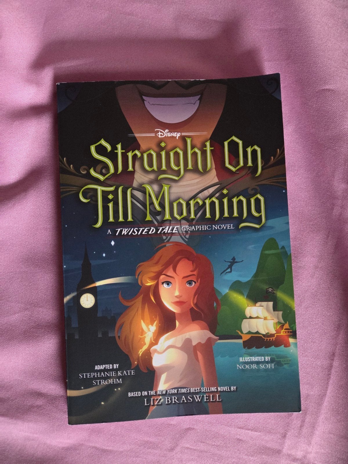 Straight On Till Morning - A Twisted Tale Graphic Novel, Ophalen of Verzenden, Zo goed als nieuw, Liz Braswell