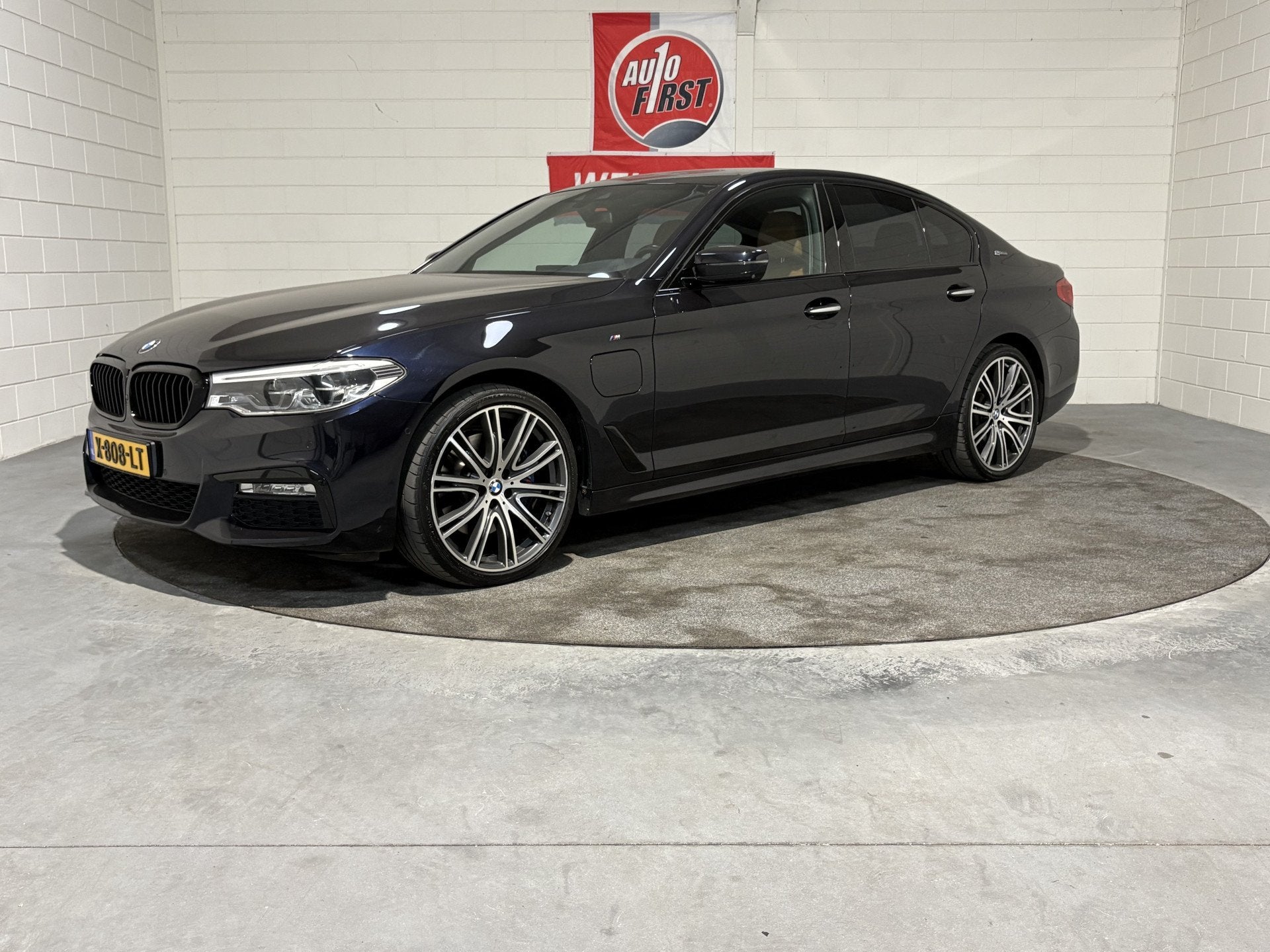 BMW 5 Serie 530e iPerformance High Executive, M pakket, Led, Automaat, 1998 cc, Achterwielaandrijving, Gebruikt
