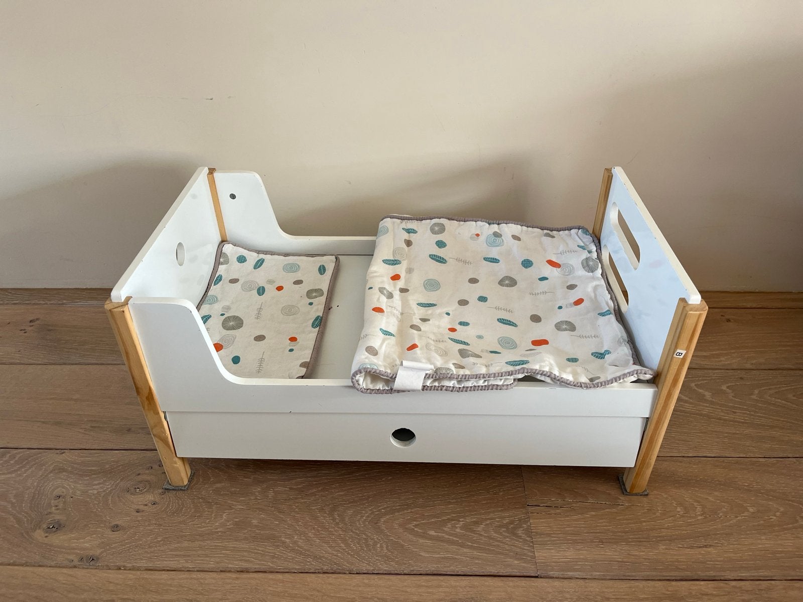 Houten poppenbedje met lade en dekentje, Ophalen, Gebruikt, Overige typen