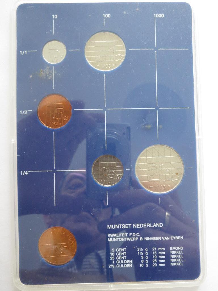 MUNTSET 1983 en 1982, Postzegels en Munten, Munten | Nederland, Ophalen of Verzenden, Koningin Beatrix, Overige waardes, Setje
