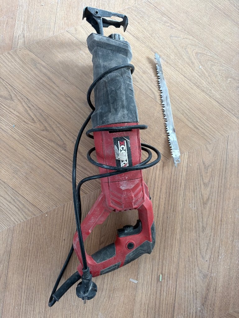 Reciprozaag, Doe-het-zelf en Verbouw, Ophalen, Gebruikt, 70 mm of meer, 600 tot 1200 watt