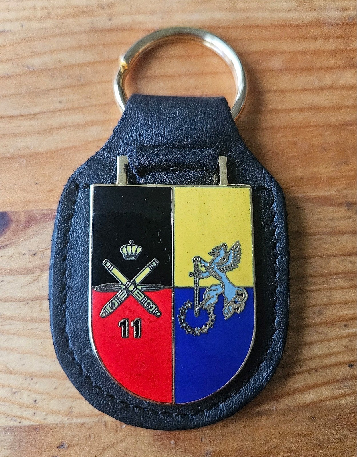 Borstzakhanger 11 Pantser Luchtdoelartilleriebatterij, Ophalen of Verzenden, Landmacht, Nederland, Embleem of Badge