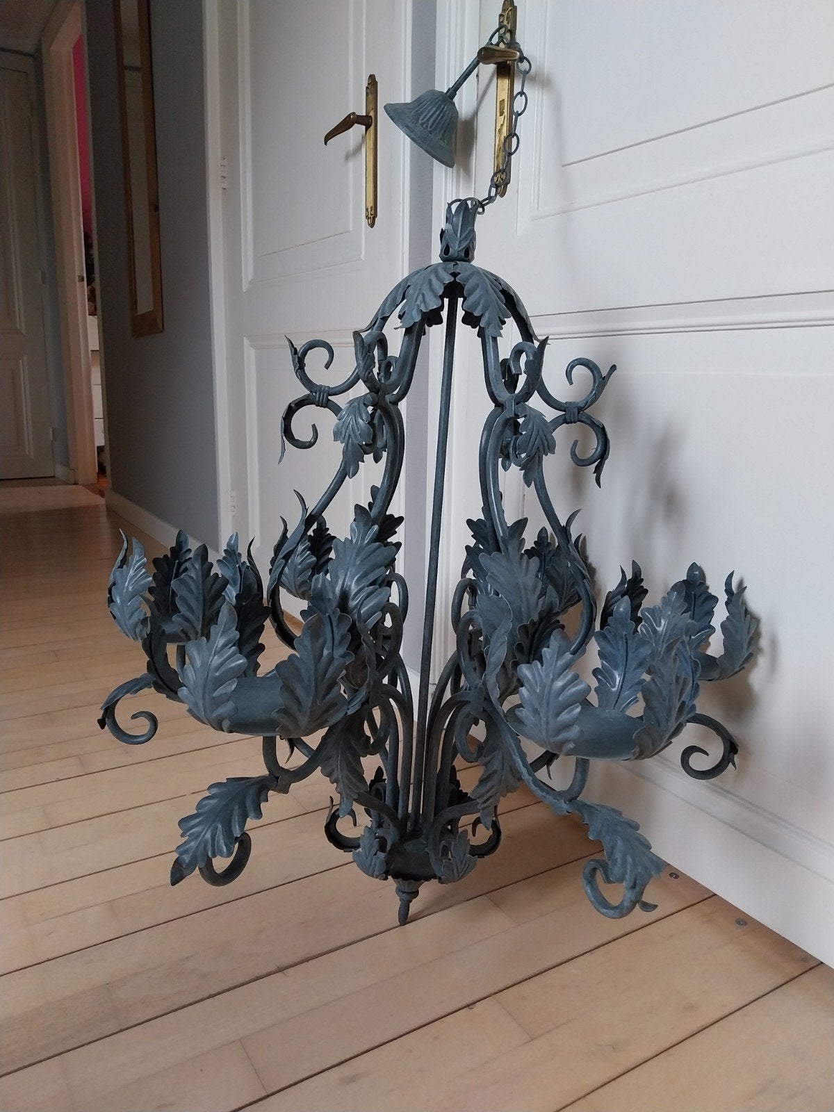 Decoratieve ijzeren kroonluchter voor kaarsen, Ophalen, Gebruikt, Overige fittingen, Metaal