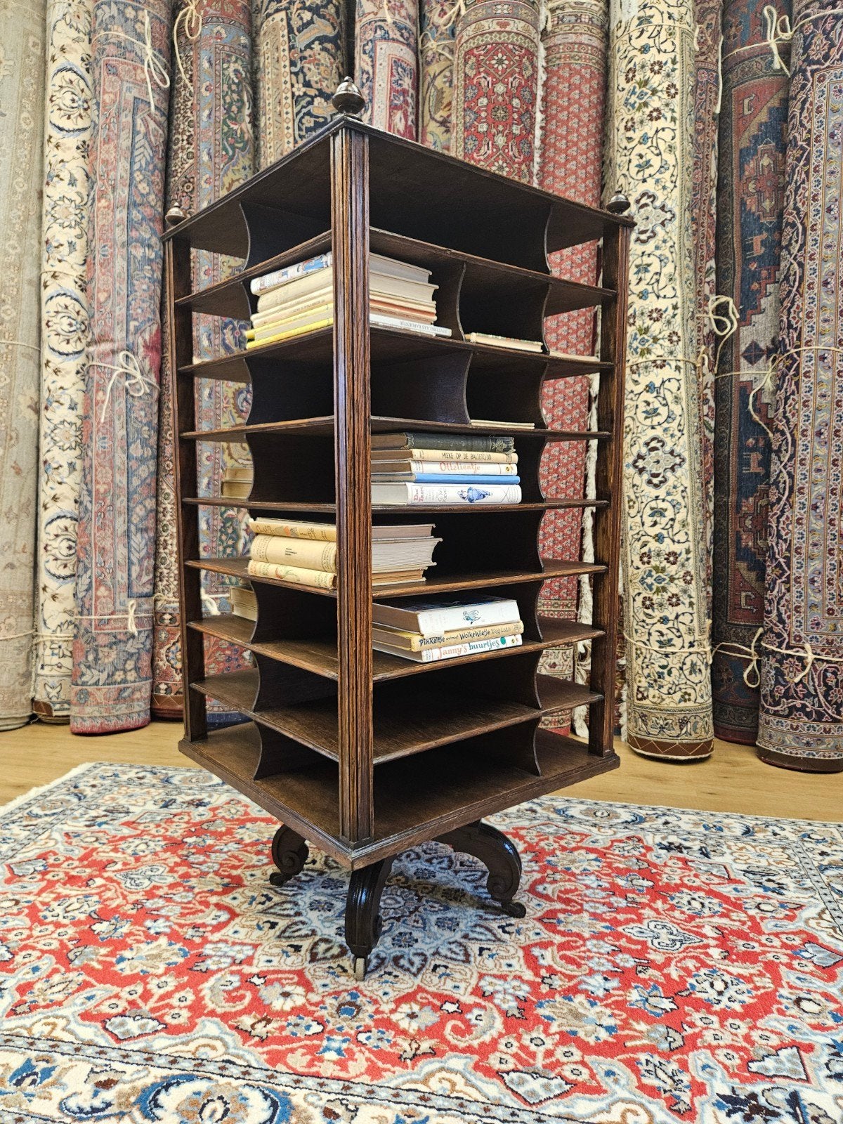 Antieke eiken boekenmolen, Met plank(en), Antiek, Eikenhout, 50 tot 100 cm