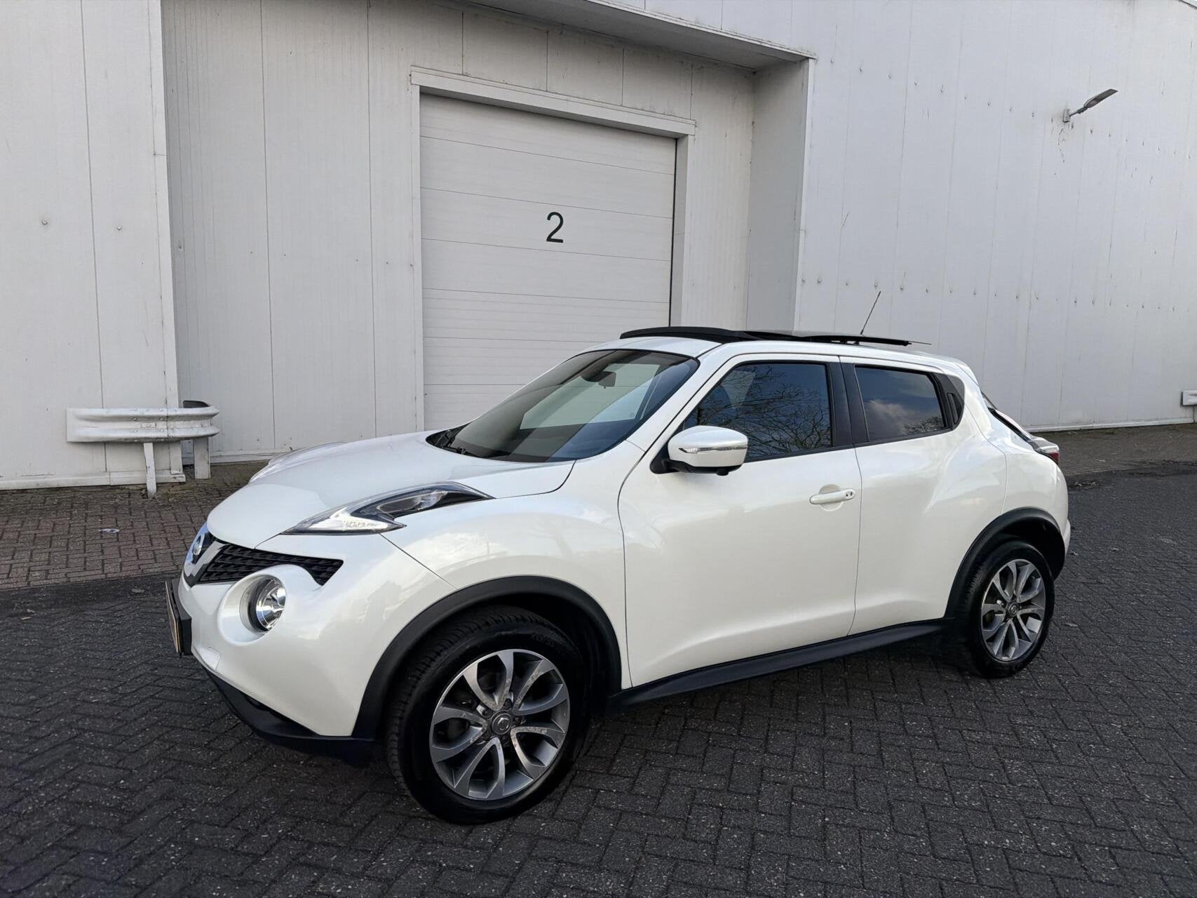 Nissan Juke 1.2 DIG-T S/S Tekna - LEER/NAV/CRUISE/360CAM/NAP, Auto's, Nissan, Voorwielaandrijving, 639 kg, Euro 6, 116 pk