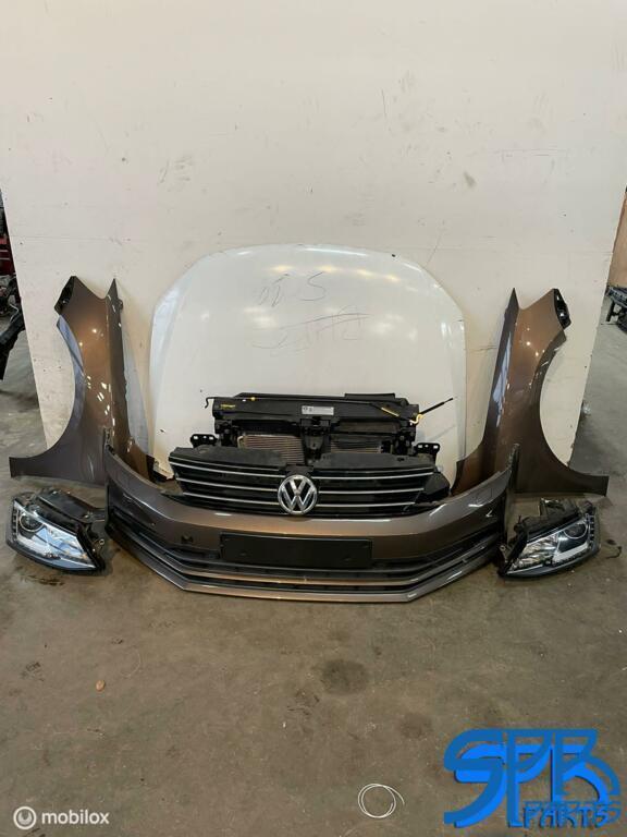 JETTA 5C VI FACELIFT Voorkop LH8Z TOFFEE BRUIN XENON LED KOP, Auto-onderdelen, Volkswagen, Nieuw, Ophalen of Verzenden, Volkswagen