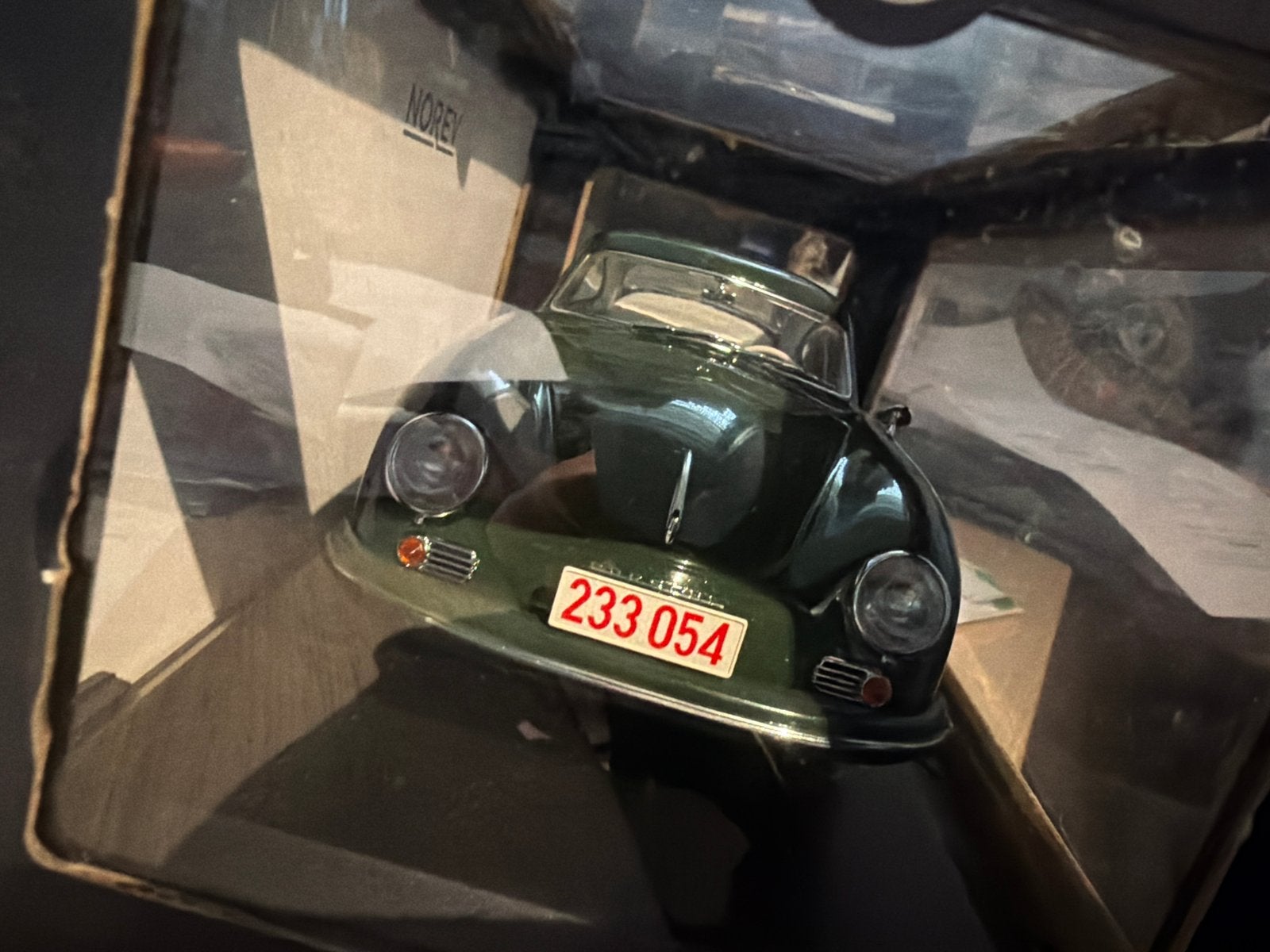 Norev 1/18 Porsche 356 Modelauto - Groen, Hobby en Vrije tijd, Auto, Nieuw, Norev, Ophalen of Verzenden