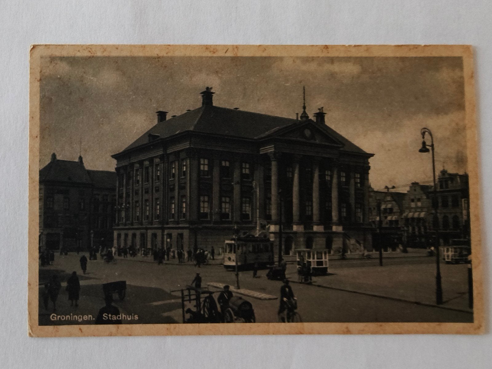 Oude ansichtkaart Stadhuis Groningen, Ophalen, Ongelopen, Groningen
