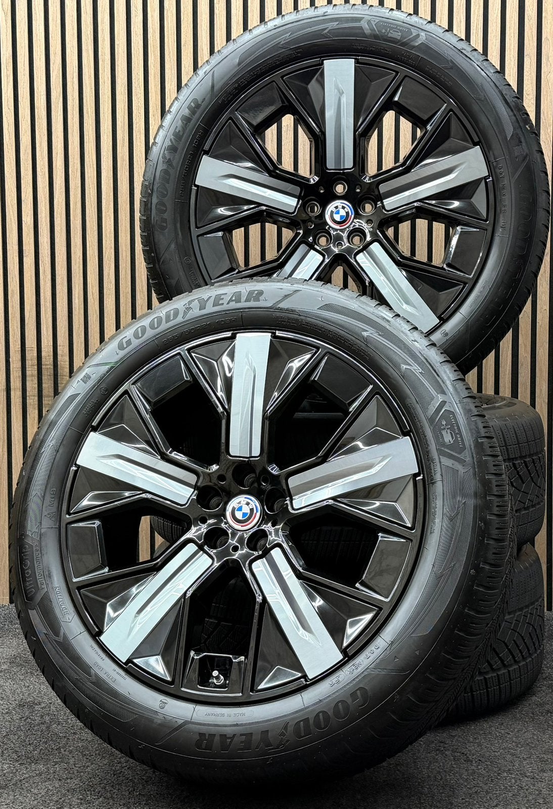Originele 21 inch BMW IX i20 1011 5x112 ET36 Goodyear BMW *, Auto-onderdelen, Banden en Velgen, Ophalen, 255 mm, ., Banden en Velgen