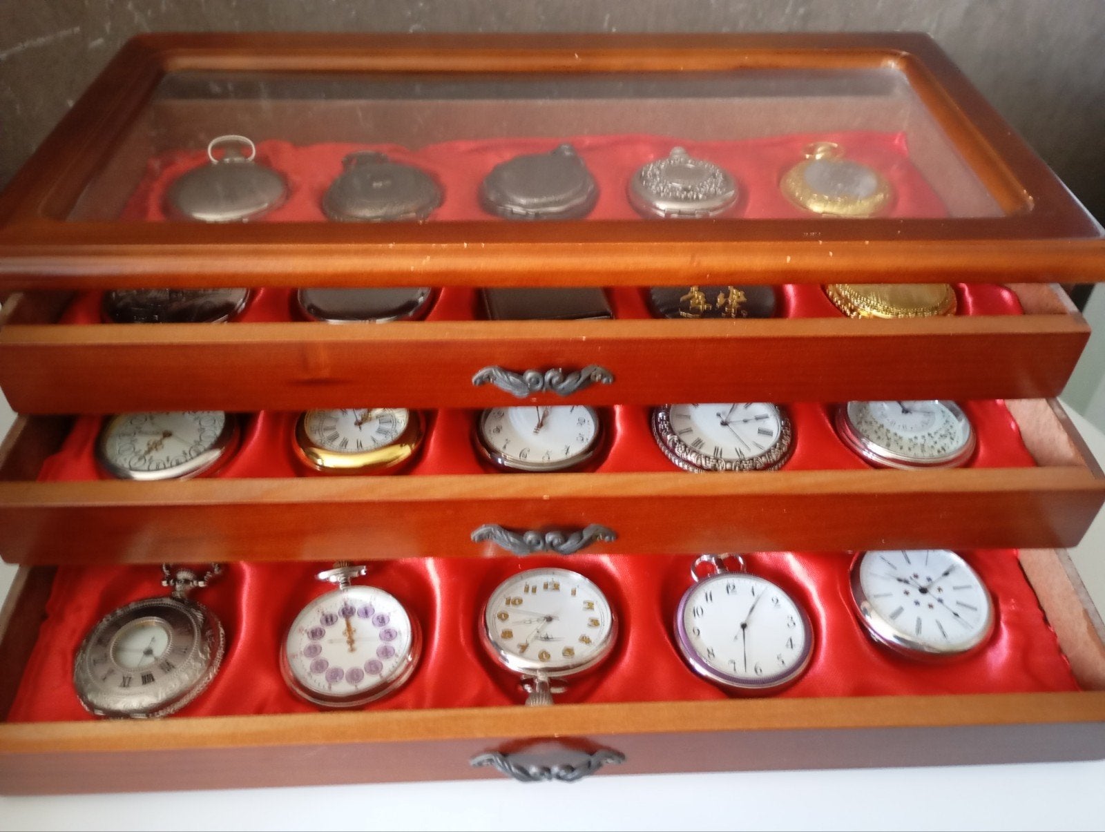 Verzameling van 27 antieke zakhorloges in houten kist NU250€, Ophalen of Verzenden