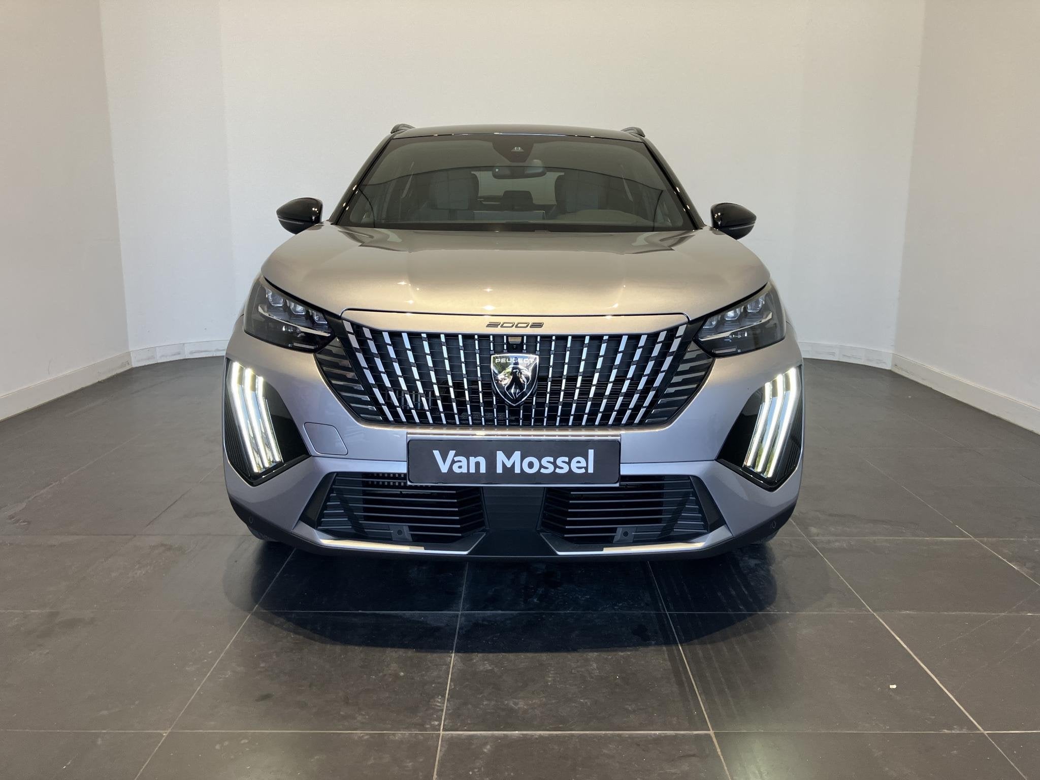 Peugeot 2008 1.2 Hybrid 136 GT, Gebruikt, Euro 6, Leder en Stof, Hybride Elektrisch/Benzine