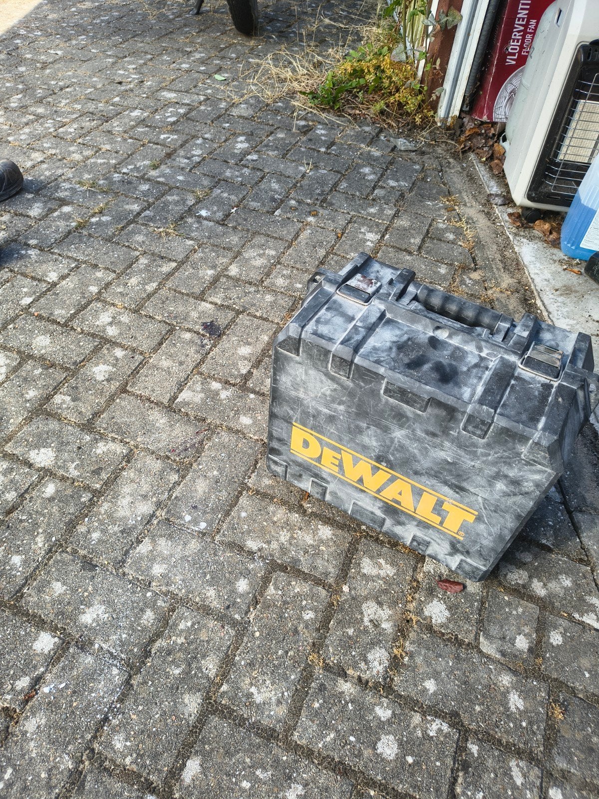 DeWalt DWE576 Cirkelzaag 1600W met koffer, Doe-het-zelf en Verbouw, Gereedschap | Zaagmachines, Gebruikt, Cirkelzaag, DeWalt, 70 mm of meer