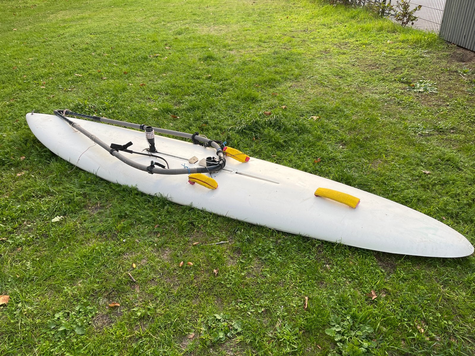 Gratis Windsurfplank met Giek, Watersport en Boten, Gebruikt, Met giek, 300 cm of meer, Plank