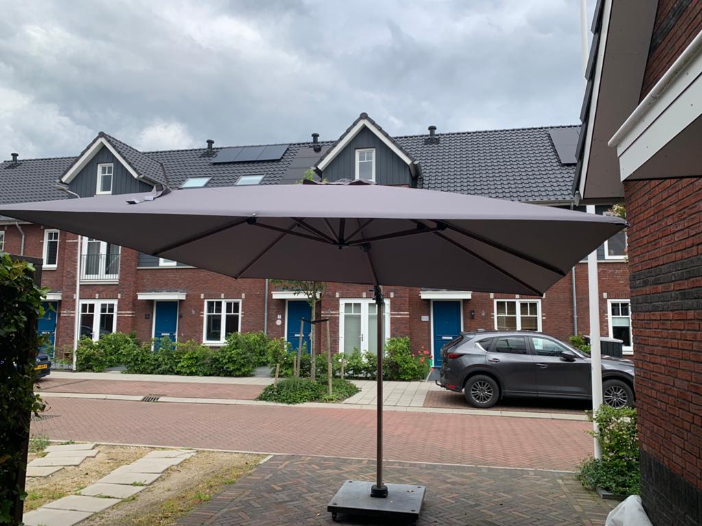 Zweef parasol & granieten voet, Banus woodlook, 3 x 3 meter, Ophalen, Verstelbaar, 2 tot 3 meter, Zweefparasol