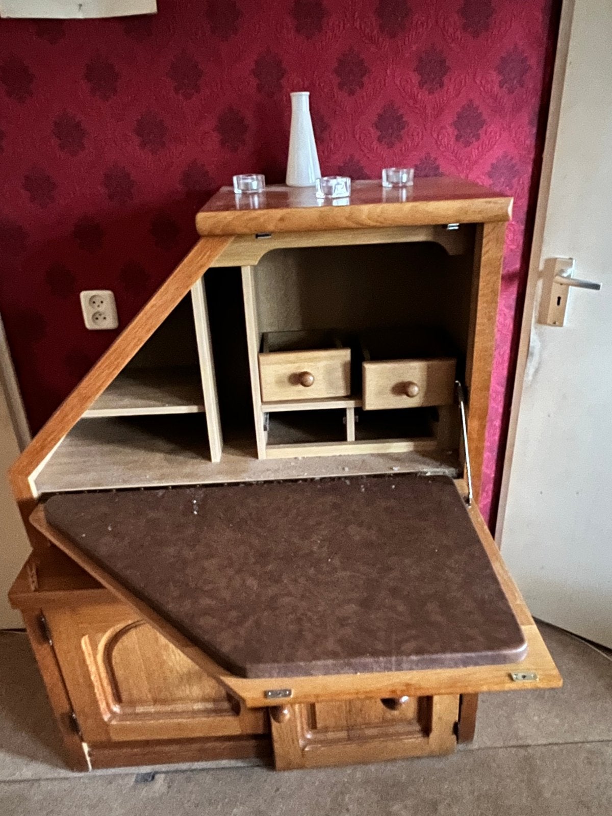 Kasten met veel opbergruimte, Ophalen