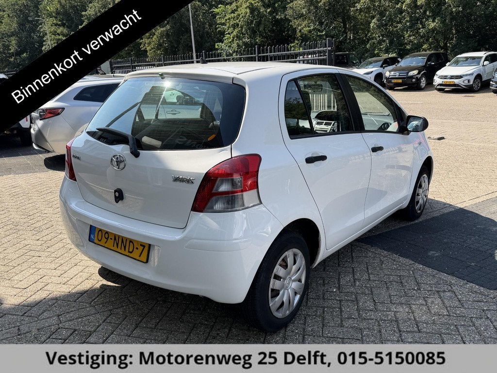 Toyota Yaris 1.0 VVTi Acces . AIRCO . ELEKTRSICHE RAMEN VOOR, Voorwielaandrijving, Euro 5, Stof, 750 kg
