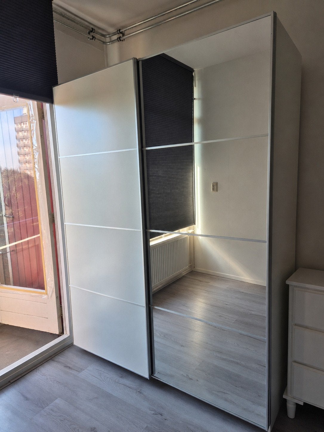 IKEA PAX kledingkast met schuifdeuren en spiegel, Huis en Inrichting, Kasten | Kledingkasten, Gebruikt, 200 cm of meer, 150 tot 200 cm