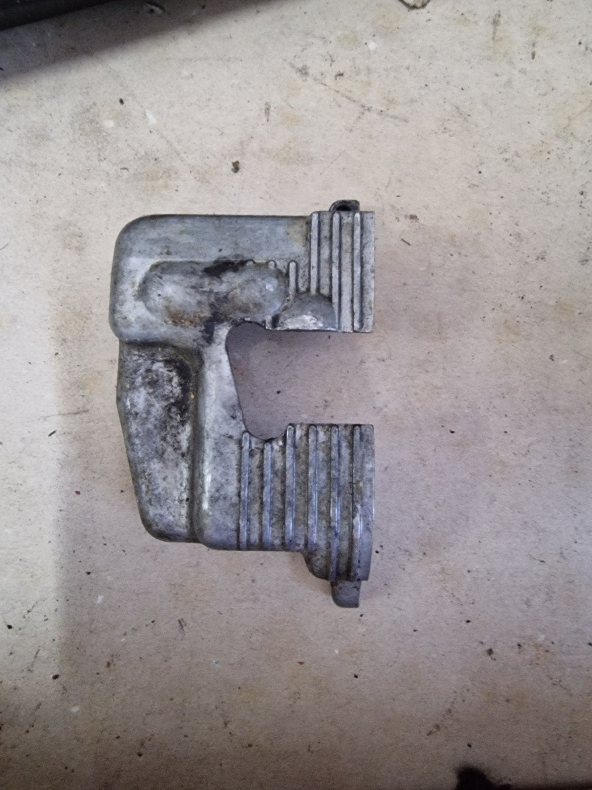 Suzuki T250 GT250 aluminium afdekkapje oliepomp. nette staat, Ophalen of Verzenden
