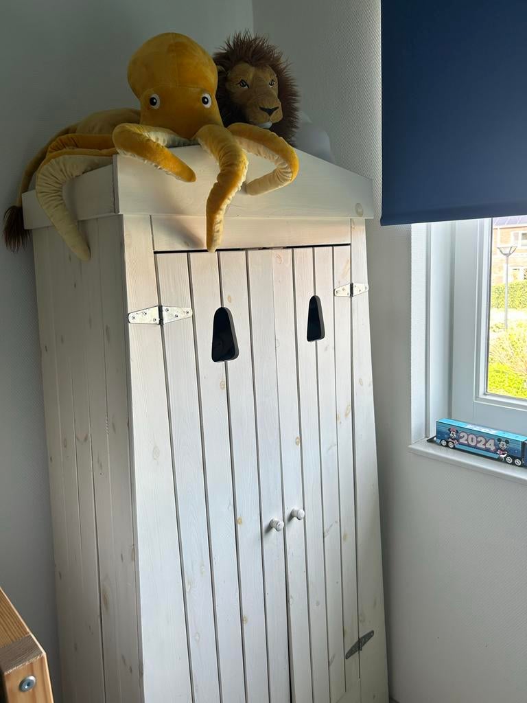 Babykamer kast en commode, Ophalen, Gebruikt, Kast, 50 tot 70 cm