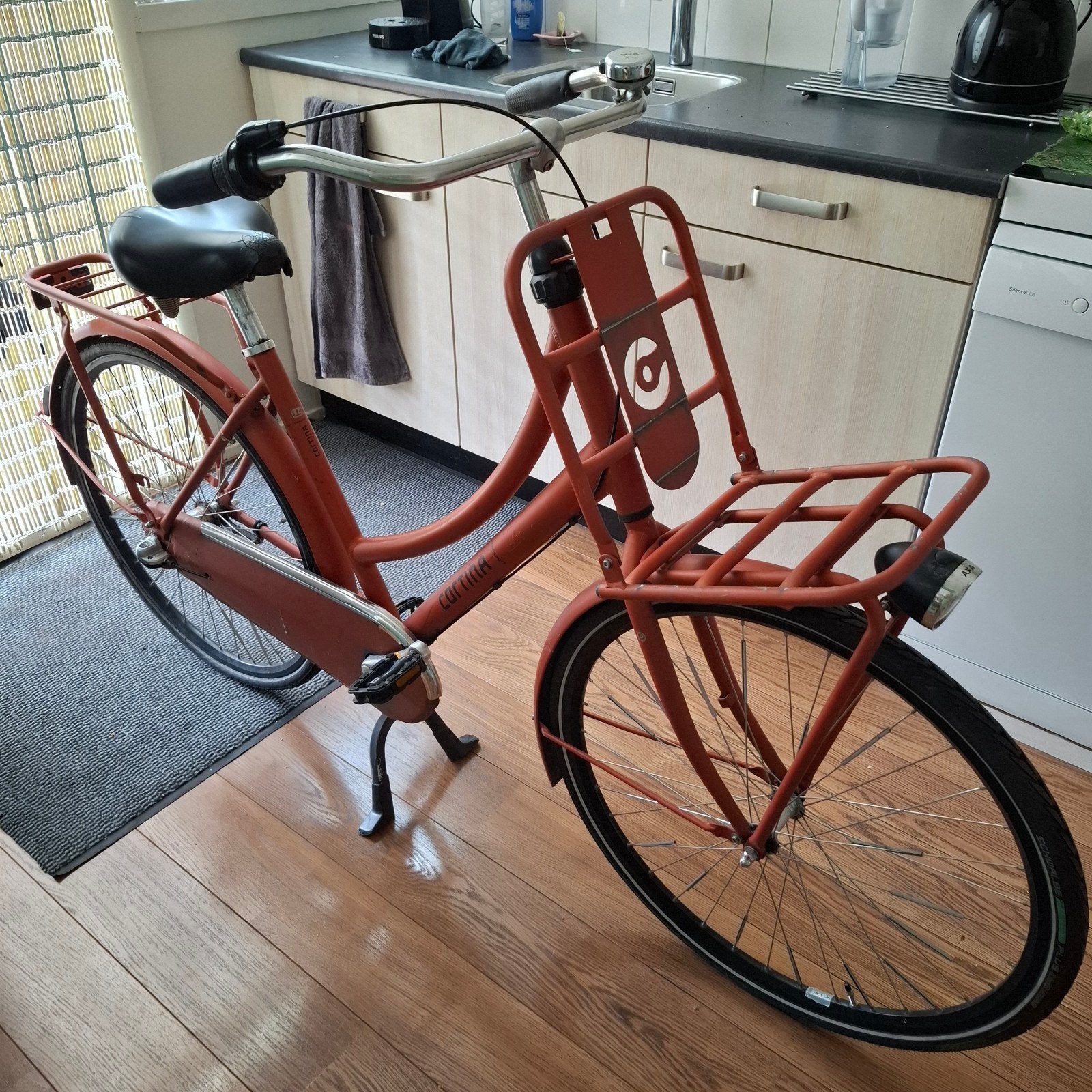 mooie  meiden fiets alles  twee  nieuwe  binnen  banden, Ophalen of Verzenden, Zo goed als nieuw, Cortina U4 transportfiets