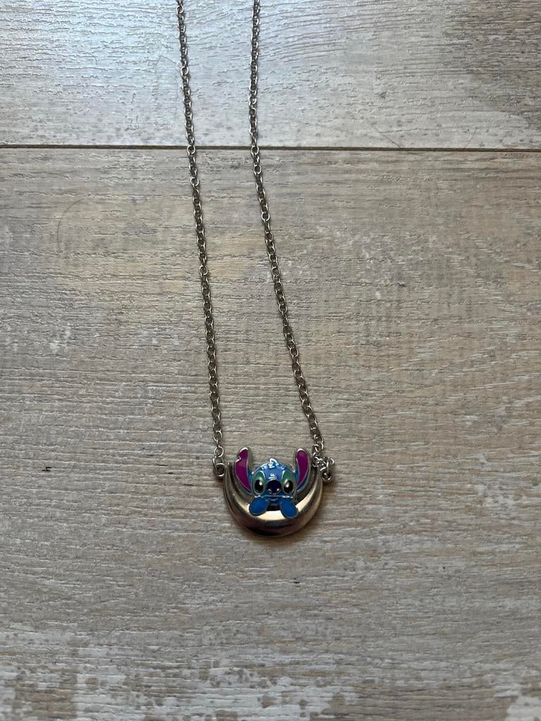 Leuke Stitch ketting met hanger, Ophalen of Verzenden, Zo goed als nieuw, Zilver, Overige materialen
