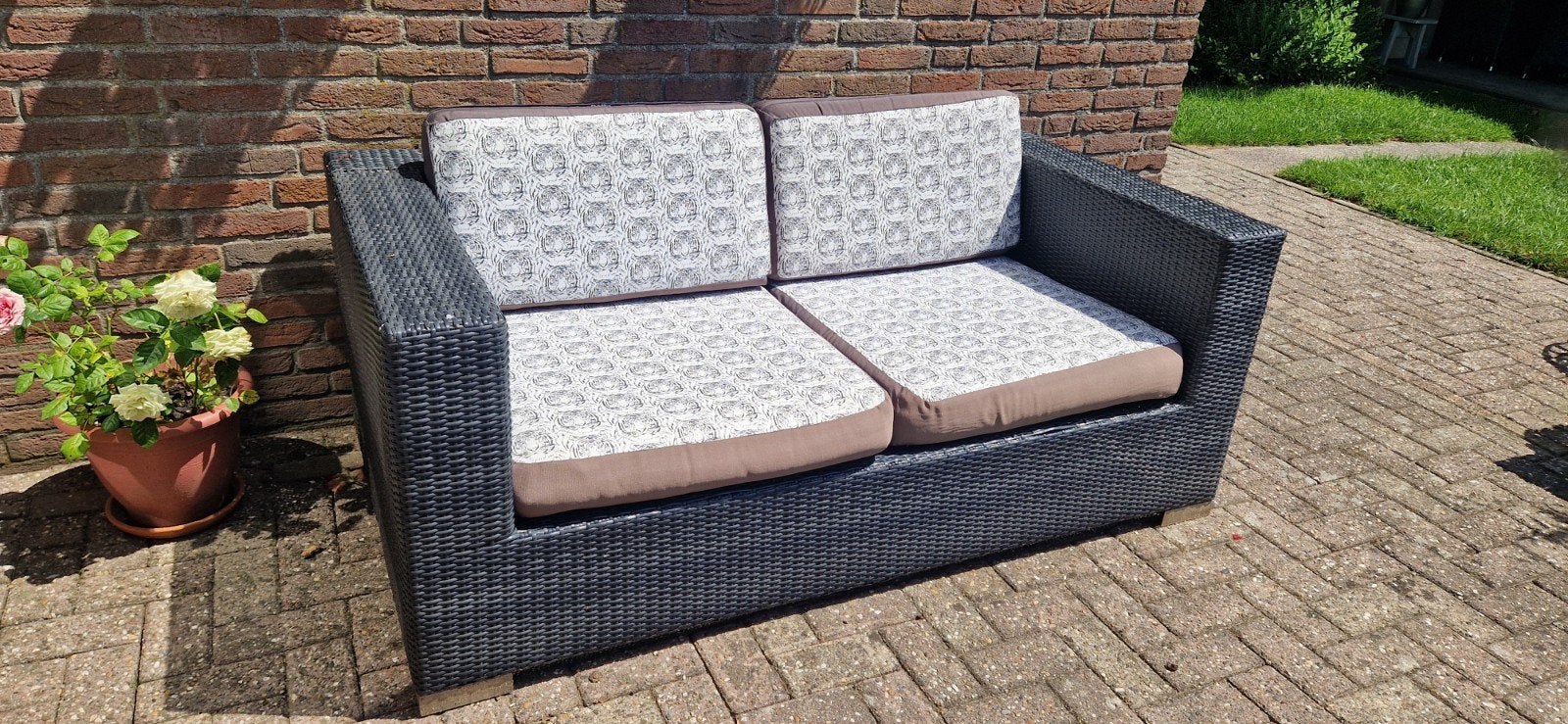 Lounge bankje inclusief kussens., Ophalen
