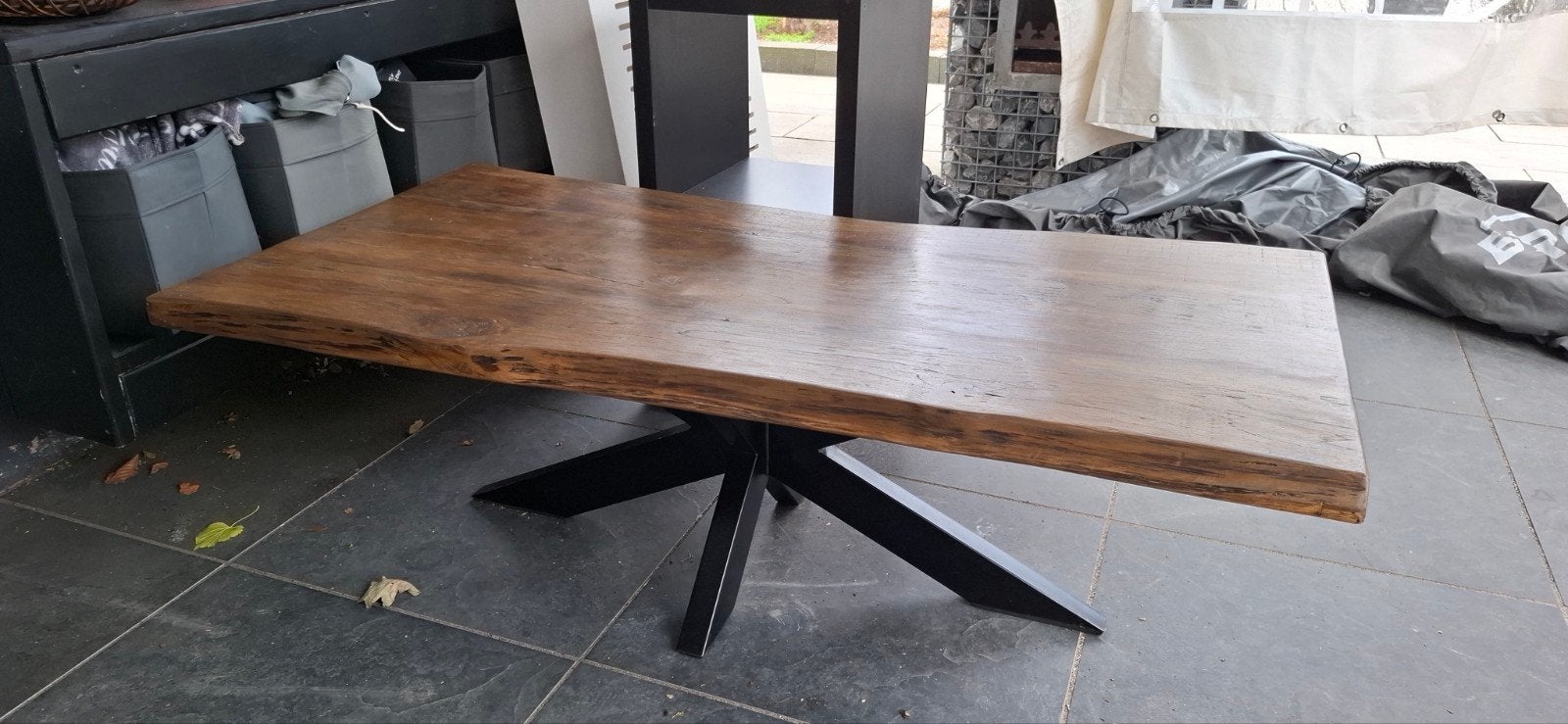 Salon tafel met zwart stalen poot, Ophalen, Rechthoekig, 100 tot 150 cm, 50 tot 100 cm