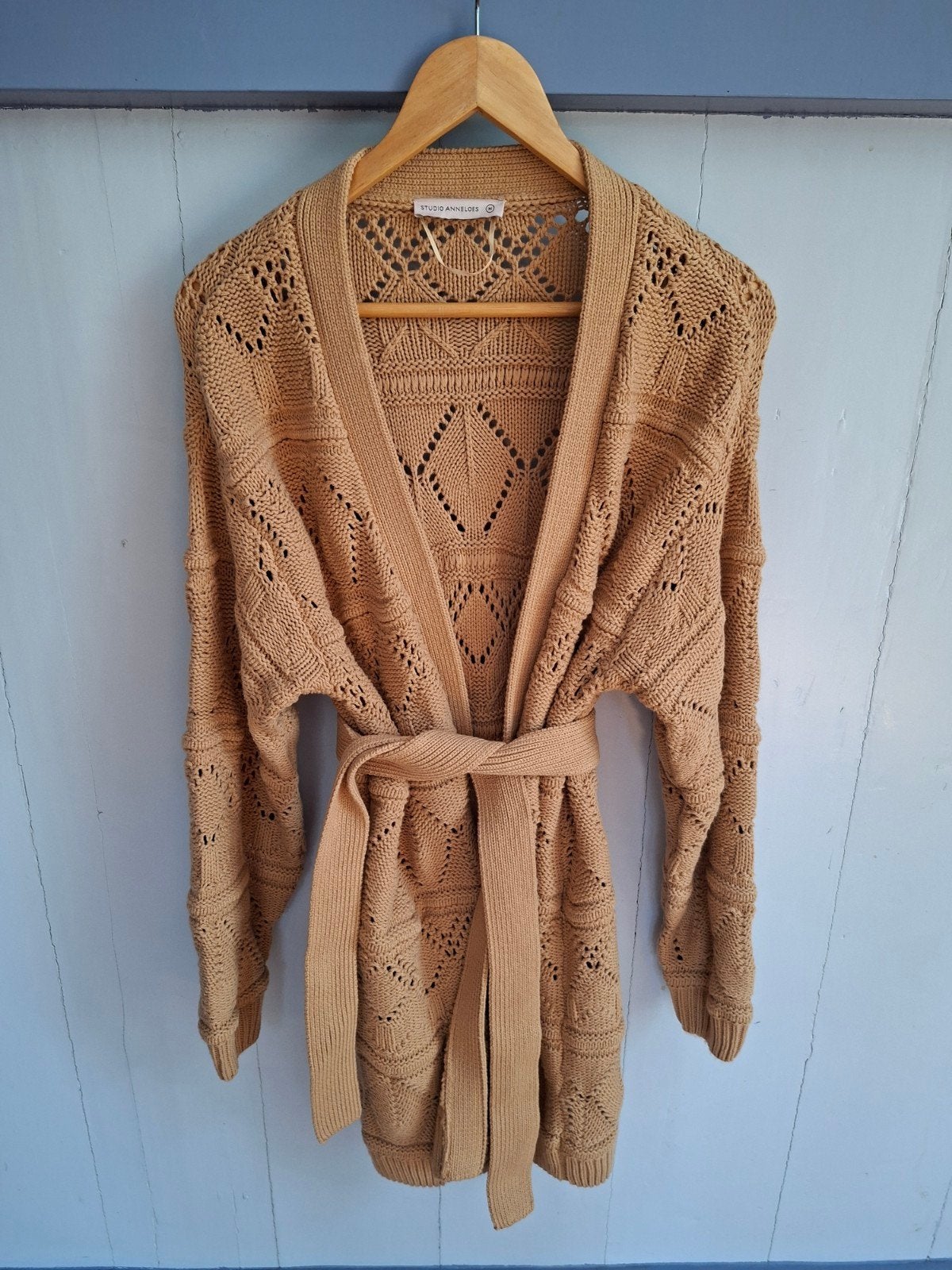 Beige gebreid "Studio Anneloes" dames vest. Mt.M/L., Maat 38/40 (M), Studio Anneloes, Beige, Ophalen of Verzenden