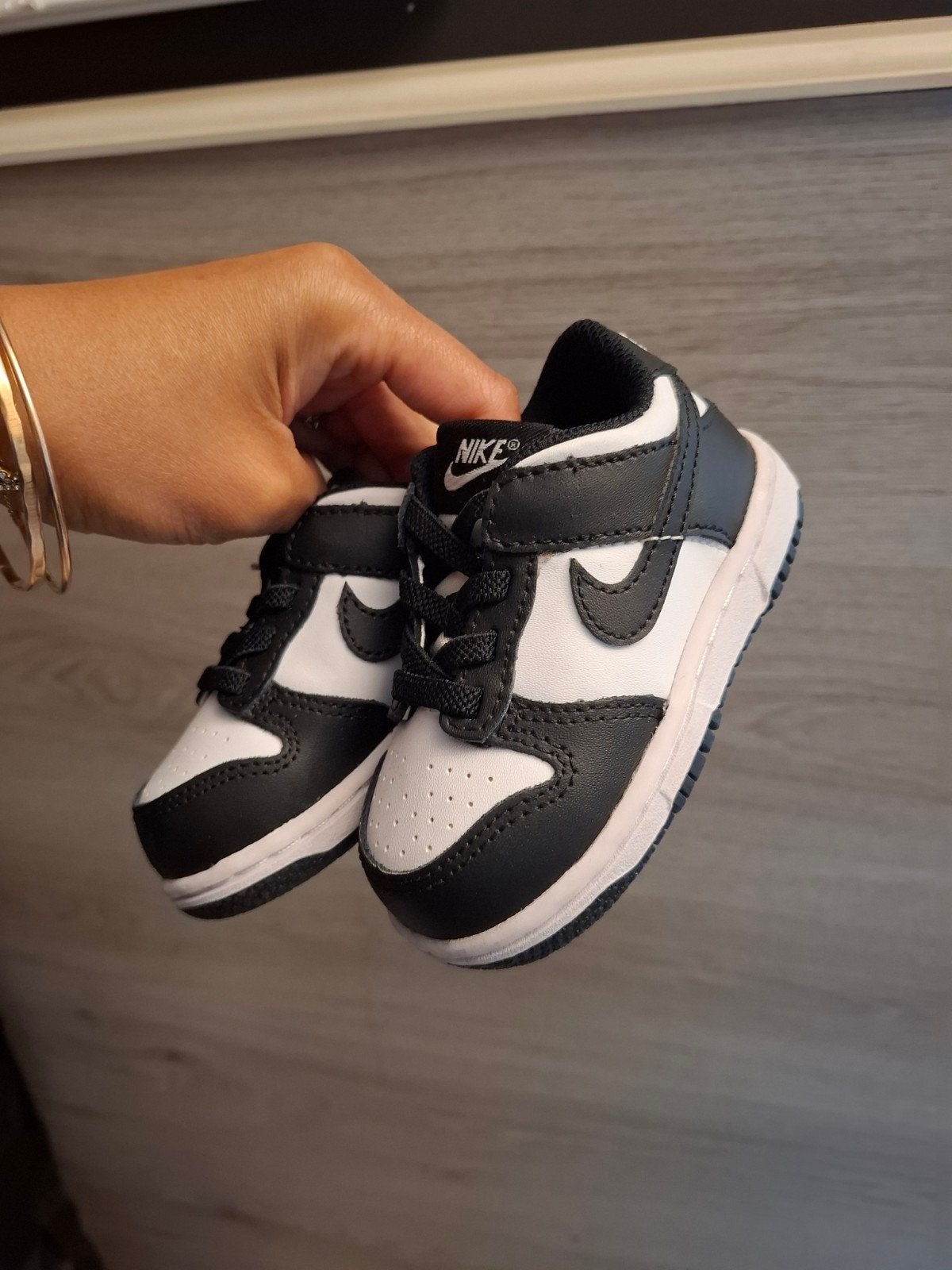 Nike Dunk Low Panda baby sneakers - Zo goed als nieuw, Jongen of Meisje, Schoenen, Ophalen of Verzenden, Zo goed als nieuw