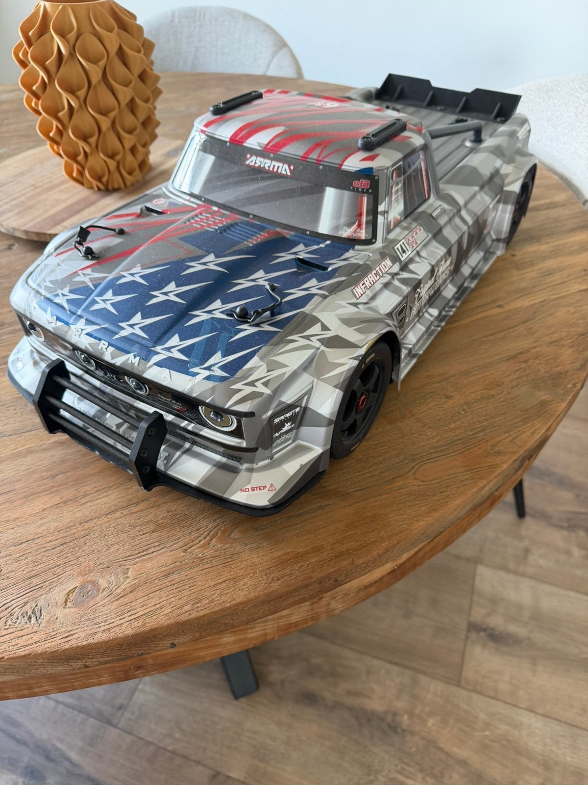 Arrma infraction 6s v2 met aluminium upgrades, Ophalen, Zo goed als nieuw, Overige schalen, Auto offroad