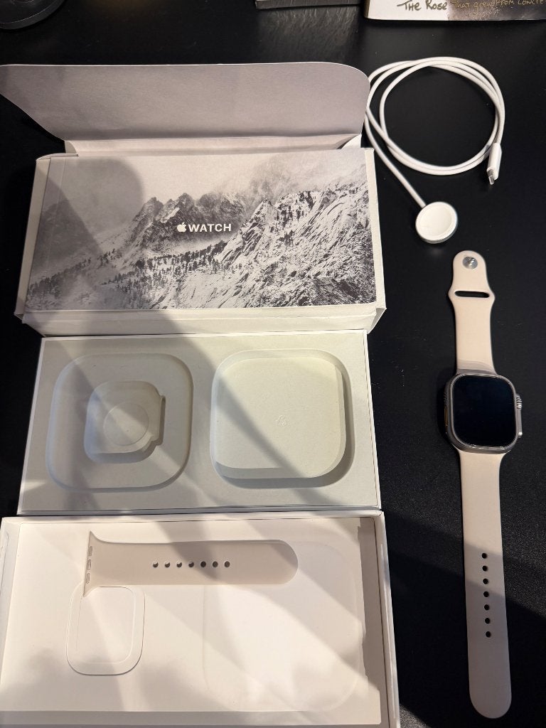 Apple Watch Ultra 2 49mm GPS + Cellular (Titanium) Z.G.A.N., IOS, Ophalen of Verzenden, Zo goed als nieuw, Waterdicht