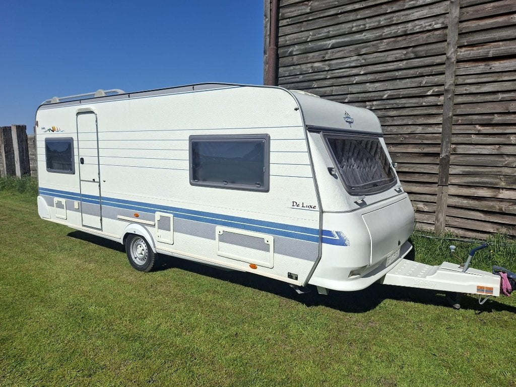 Hobby de luxe easy 540 UL 2002, Caravans en Kamperen, 2 aparte bedden, Hobby, Particulier, 5 tot 6 meter