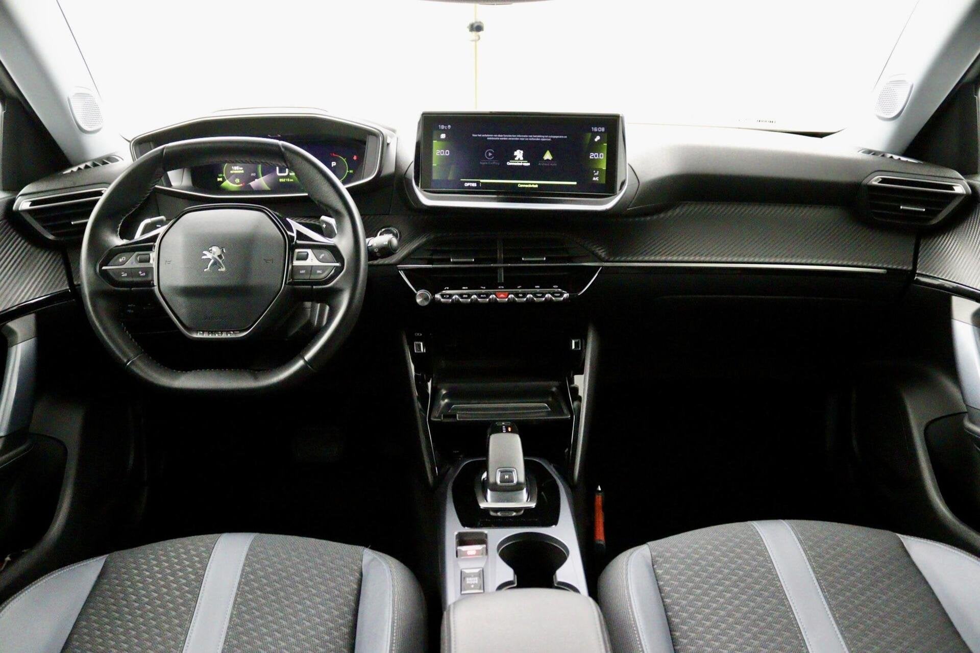 Peugeot 2008 automaat 1.2 PureTech Blue Lease Allure wit, Gebruikt, Euro 6, 1199 cc, Wit