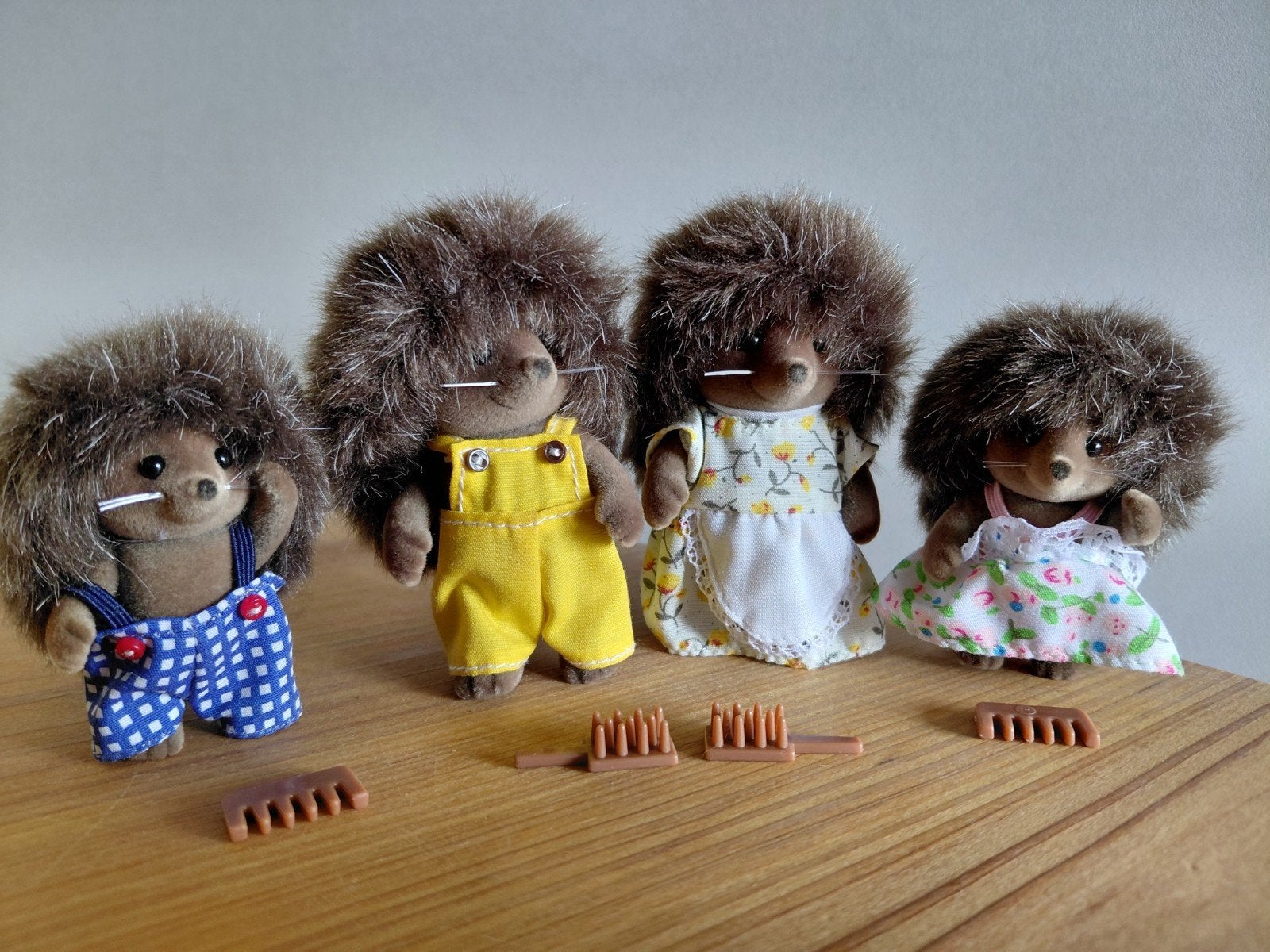 Sylvanian Families egelfamilie compleet/kammen/borstels, Verzamelen, Ophalen of Verzenden, Zo goed als nieuw, Poppenhuis