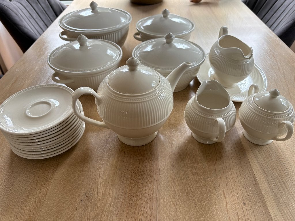 Wedgwood service ook los te koop, Huis en Inrichting, Keuken | Servies, Overige typen, Ophalen of Verzenden, Zo goed als nieuw