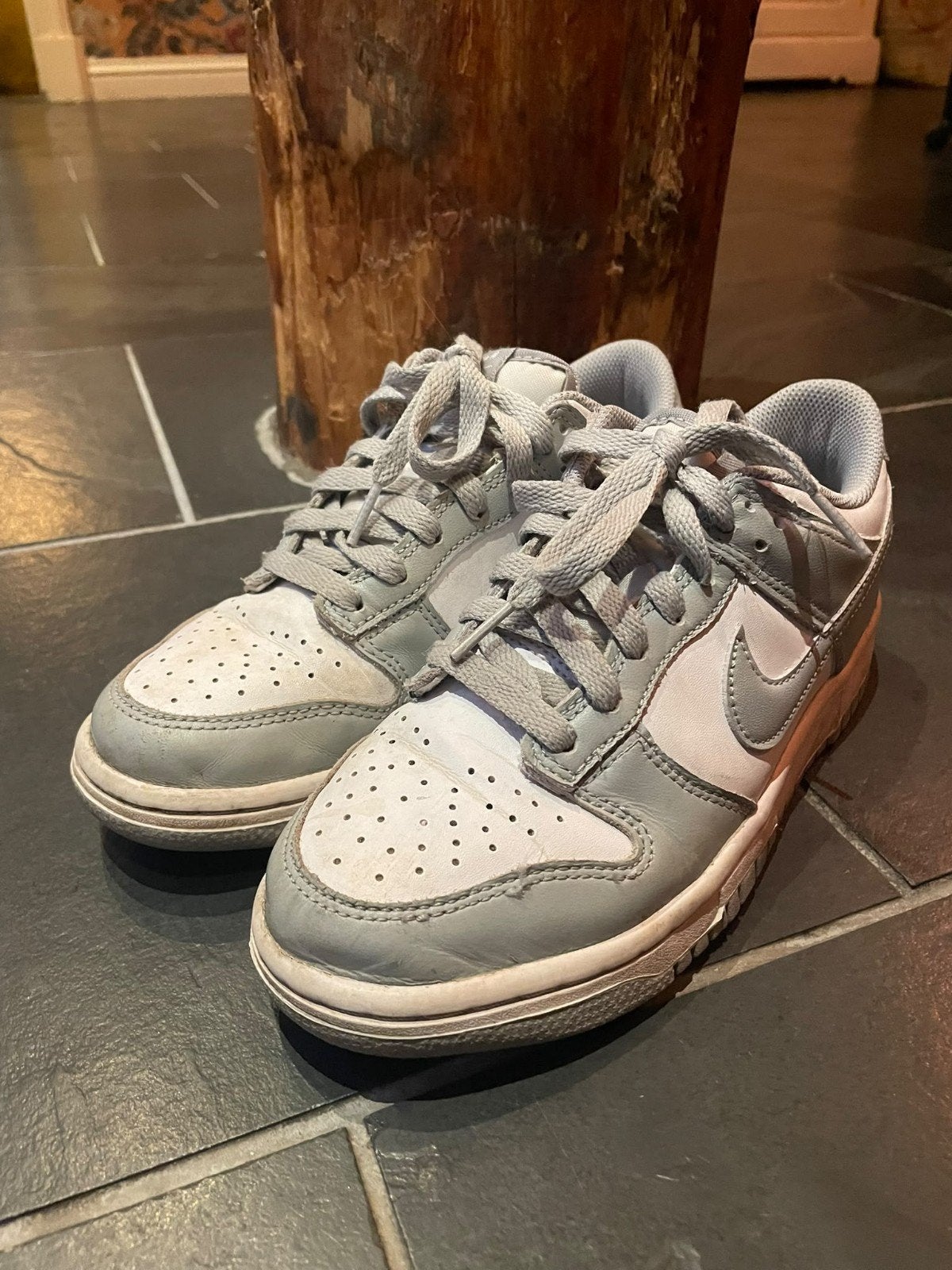 Nike schoenen maat 37,5, Kleding | Dames, Nike, Ophalen of Verzenden, Grijs, Sneakers of Gympen