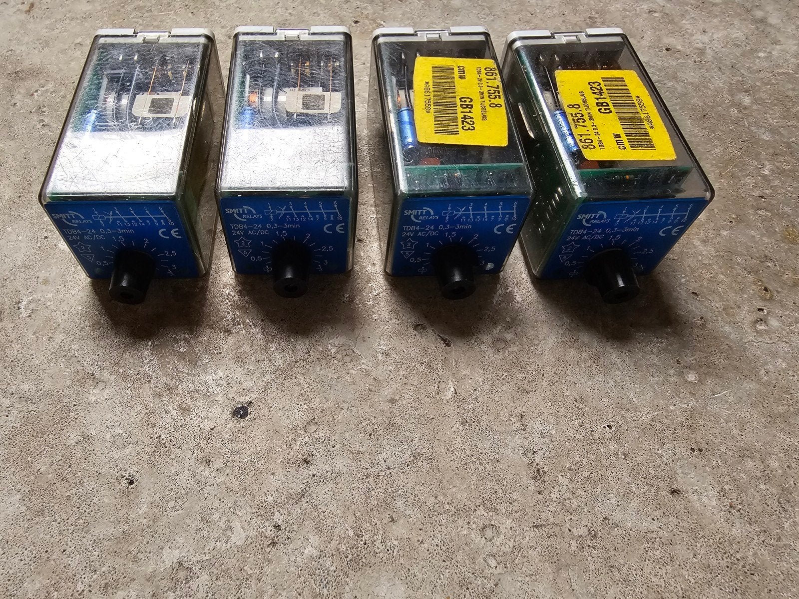 4x Smitt relays TDB4-24 0,3-3 min 24v ac/dc, Ophalen of Verzenden, Zo goed als nieuw