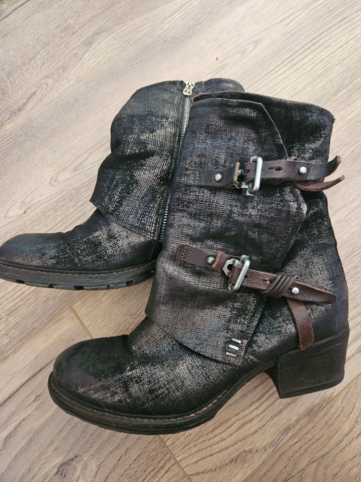 Stoere laarsjes A.S.98. Zwart mt 40, Zwart, Lage of Enkellaarzen, Ophalen of Verzenden, Zo goed als nieuw