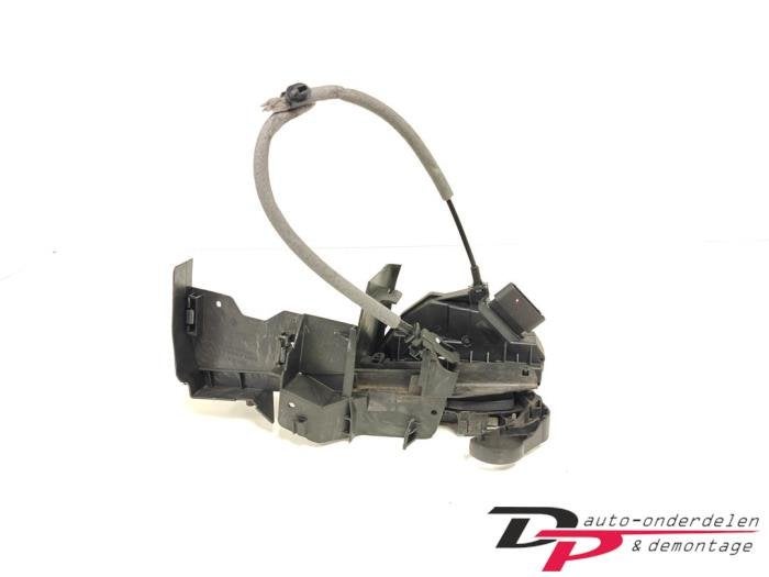 Deurslot Mechaniek 4Deurs rechts-voor van een Ford Focus, Auto-onderdelen, Gebruikt, -, -, Ophalen of Verzenden