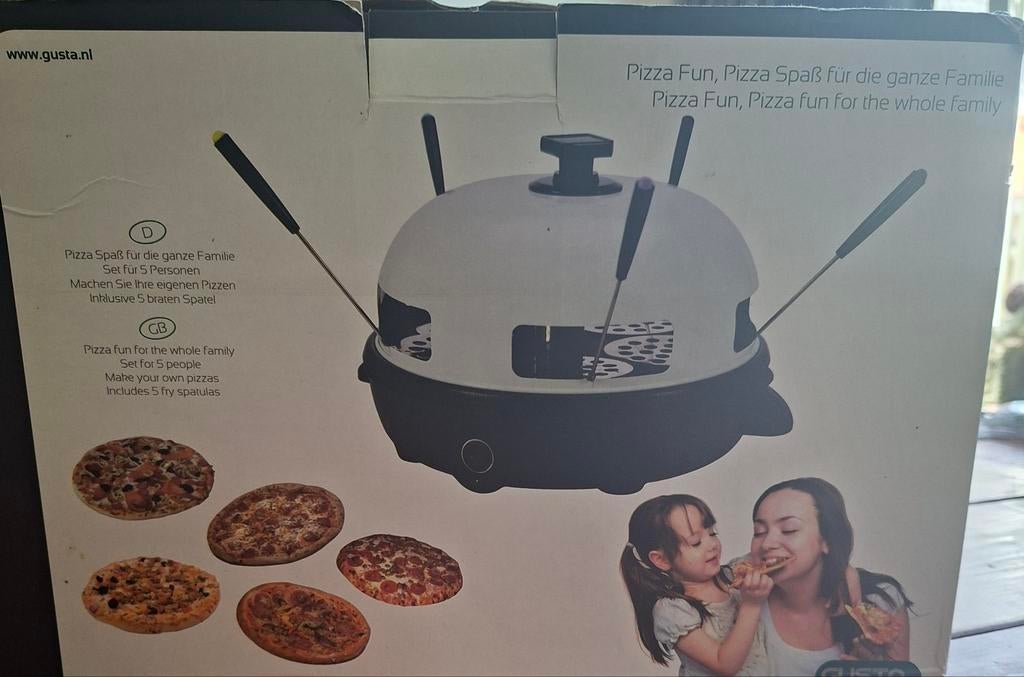 Gebruikte Pizza Fun Pizza Oven (5 persoons), 1 spatel kapot, Witgoed en Apparatuur, Gourmetstellen, Ophalen, 4 t/m 7 personen