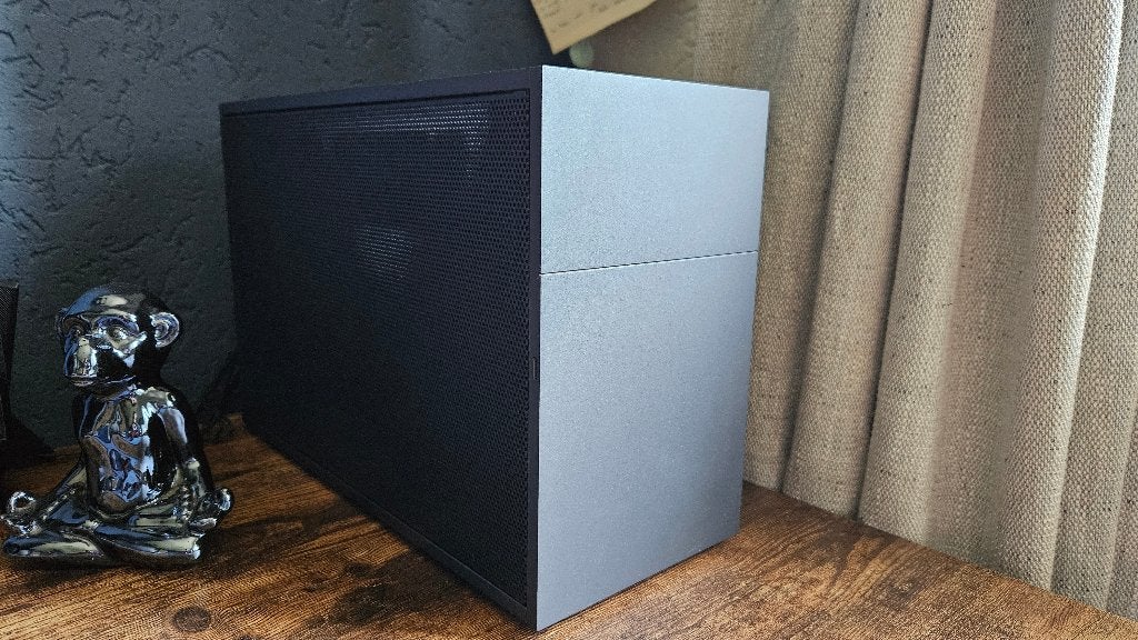 Ncase T1 Gunmetal mini itx case, Ophalen of Verzenden, Zo goed als nieuw