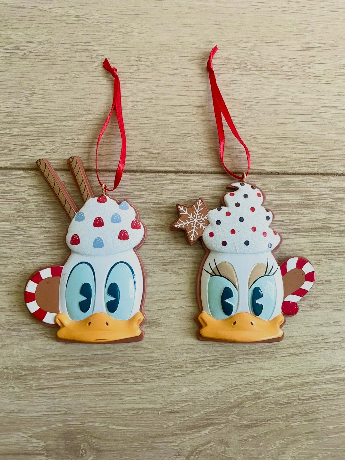 Disney Donald Daisy Katrien Duck kerst ornament hangers deco, Verzamelen, Ophalen, Donald Duck, Gebruikt, Beeldje of Figuurtje