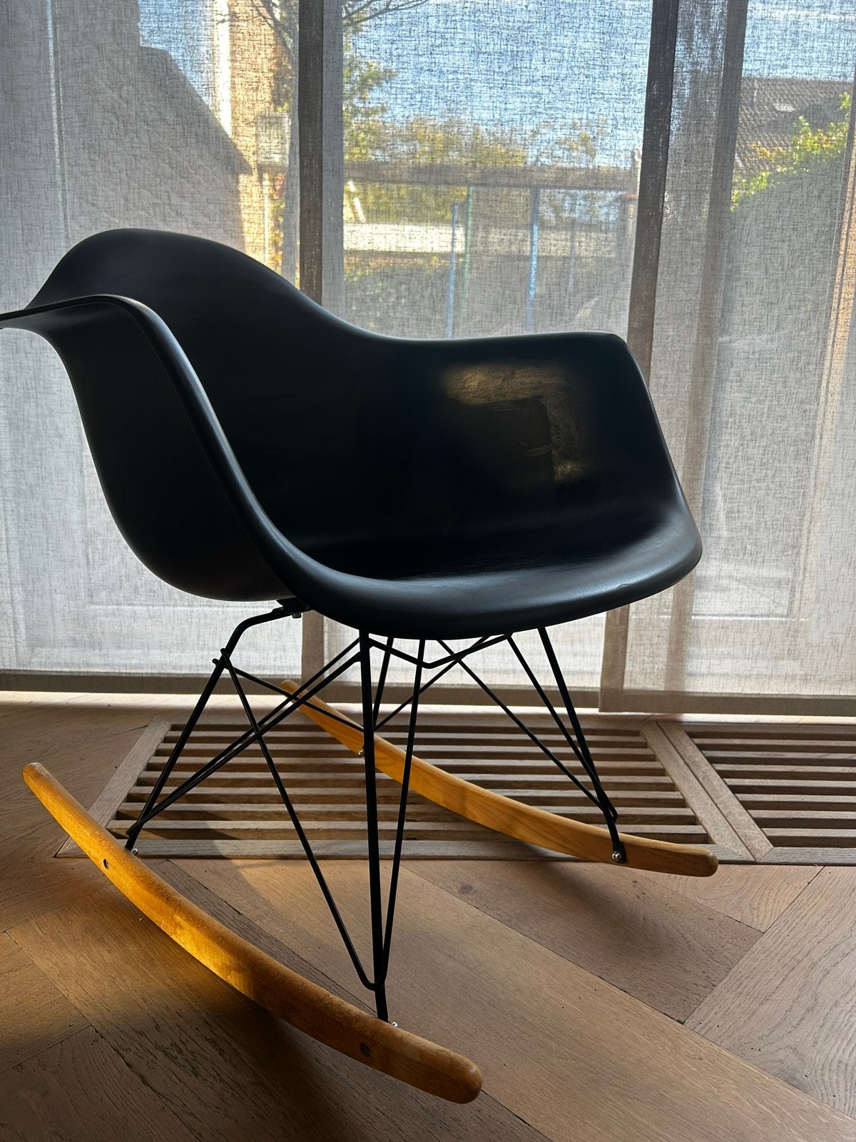Eames Schommelstoel - Zwart, Huis en Inrichting, Ophalen, Kunststof, Gebruikt, Zwart